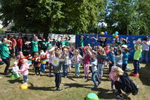 Bild vergr&ouml;&szlig;ern: G�nsebl�mchenfest