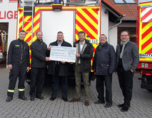 Warnbeklebung Feuerwehreinsatzfahrzeuge