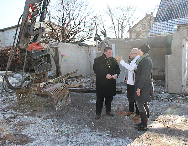 Baustart Kita Meitzendorf Garagenabriss