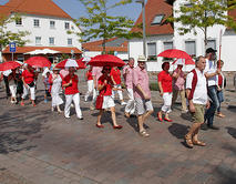 Bild vergr&ouml;&szlig;ern: Sch�tzenfest_Festumzug_Heimatverein