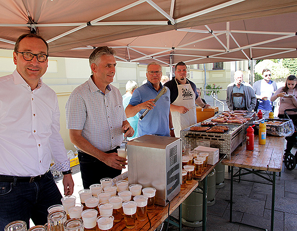 Sommergrillen der Bürgermeister Ausschank