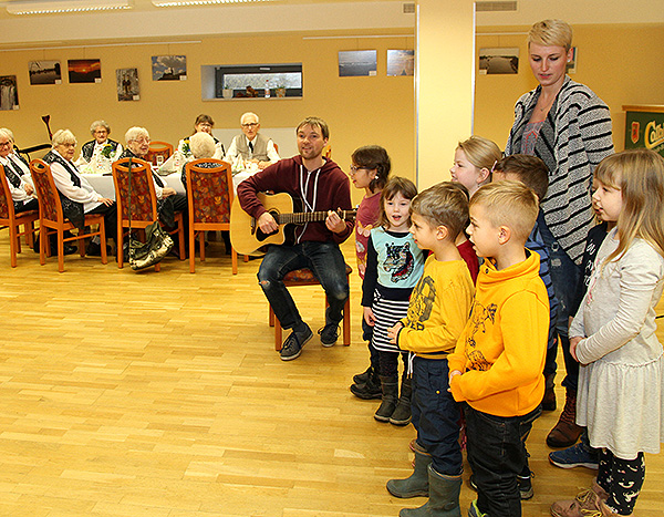 Geburtstag des Monats Ständchen Kinder