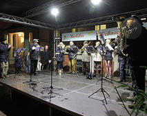 Bild vergr&ouml;&szlig;ern: Barleber Weihnachtsmarkt Posaunenchor