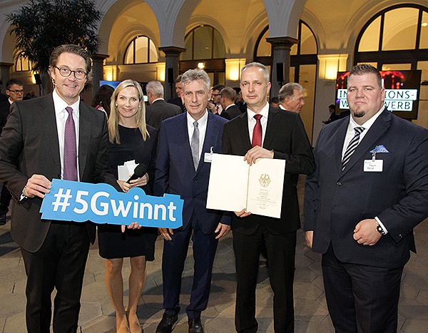 Übergabe Zuwendungsurkunde 5G