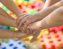 H�nde Zusammenhalt Jugend