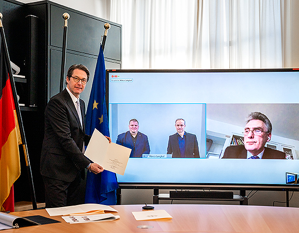 5G-Förderbescheid_Bundesverkehrsminister_Andreas_Scheuer