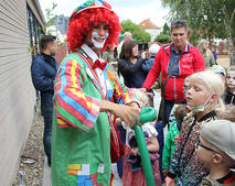 Bild vergr&ouml;&szlig;ern: Einweihung Kita Meitzendorf Clown