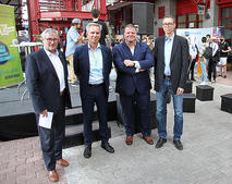Bild vergr&ouml;&szlig;ern: KickStart Messe Er�ffnung