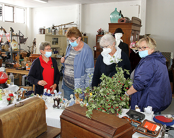 Fundusfest Heimatverein Trödelstand
