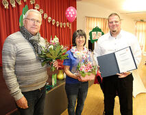 25. Dienstjubil�um Monika Sch�rfke Gratulation BM