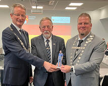 Bild vergr&ouml;&szlig;ern: 25Jahre Partnerschaft Wittmund Barleben 3D Figur