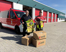 Neue Einsatzbekleidung FFW �bergabe