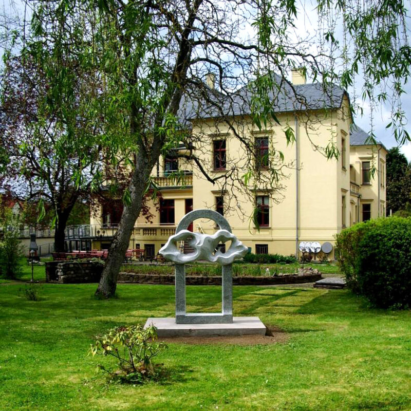 Bild vergr&ouml;&szlig;ern: Himmelstor Barleben Totale