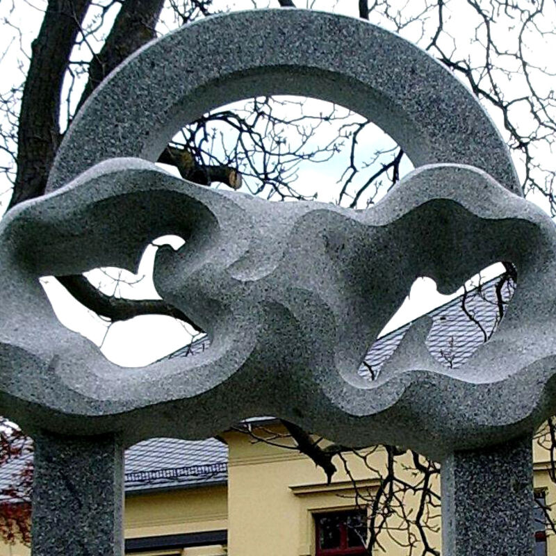 Bild vergr&ouml;&szlig;ern: Himmelstor Barleben R�ckseite nah