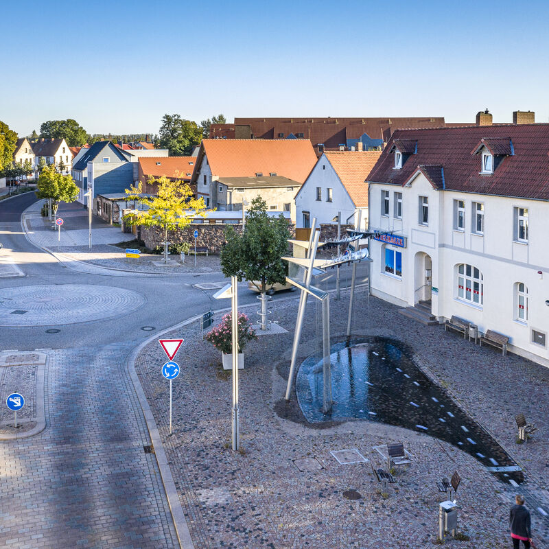 Bild vergr&ouml;&szlig;ern: Barleben Kreisel Breiteweg Drohne