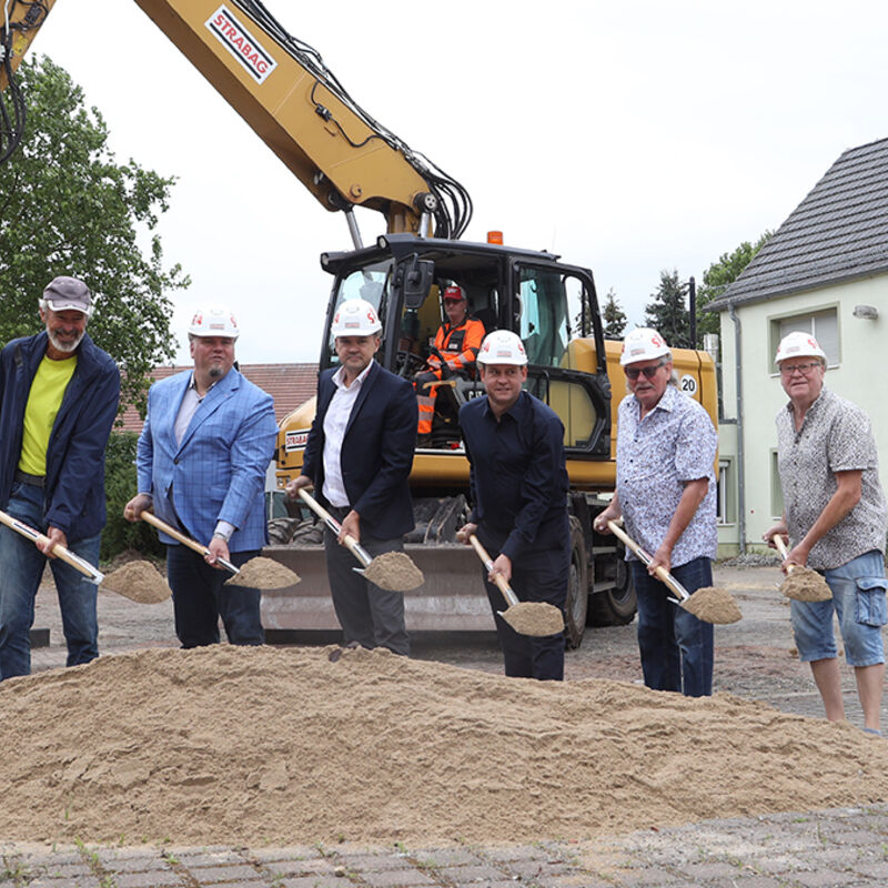 Spatenstich Baustart �rztehaus Barleben