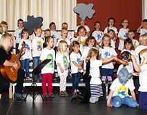 Gro&szlig;er Auftritt des Barleber Schl&uuml;mpfe-Chors in Magdeburg